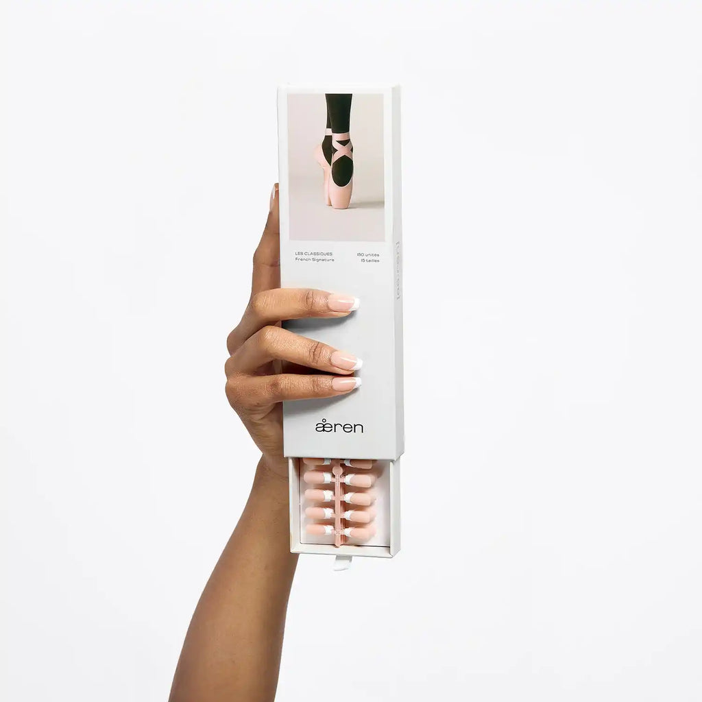 French Signature Nude